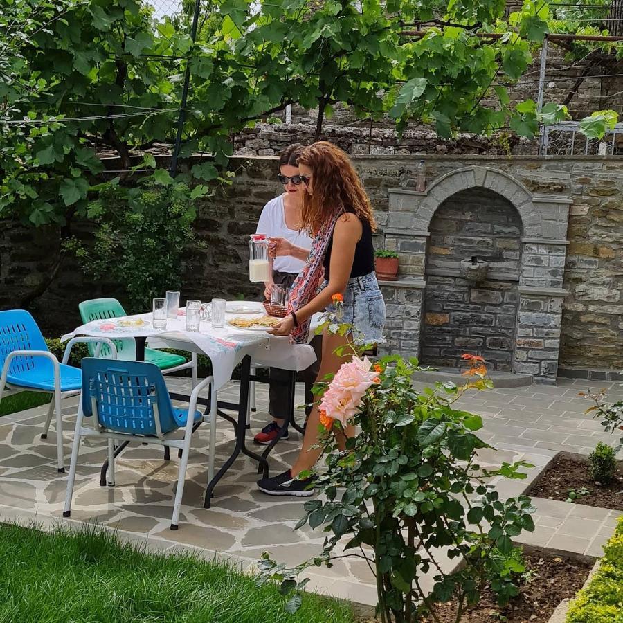 Garden Guest House Përmet エクステリア 写真