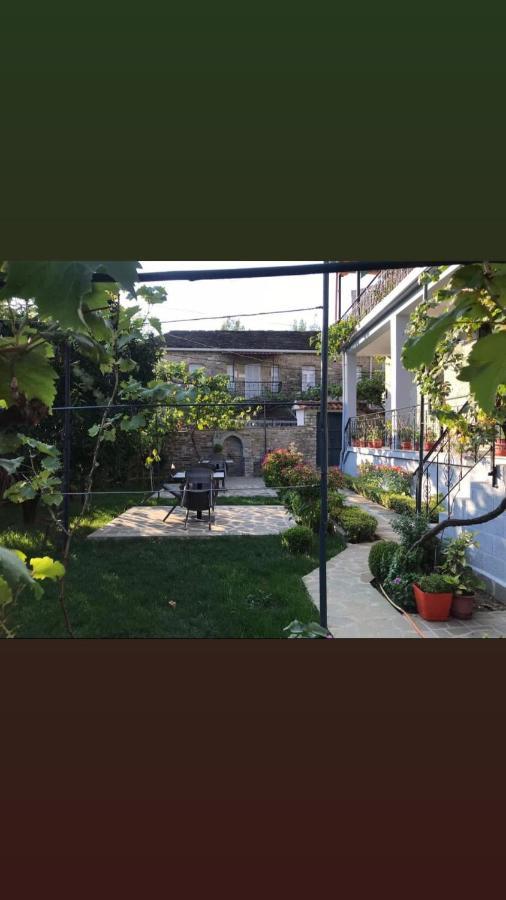 Garden Guest House Përmet エクステリア 写真